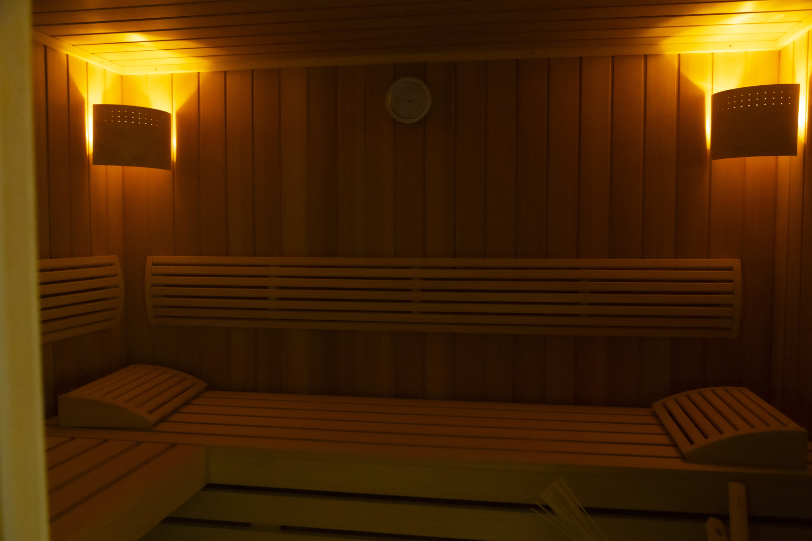 Architektonisches Juwel in Hietzing: Lift, Pool, Sauna und Smart-Home-System